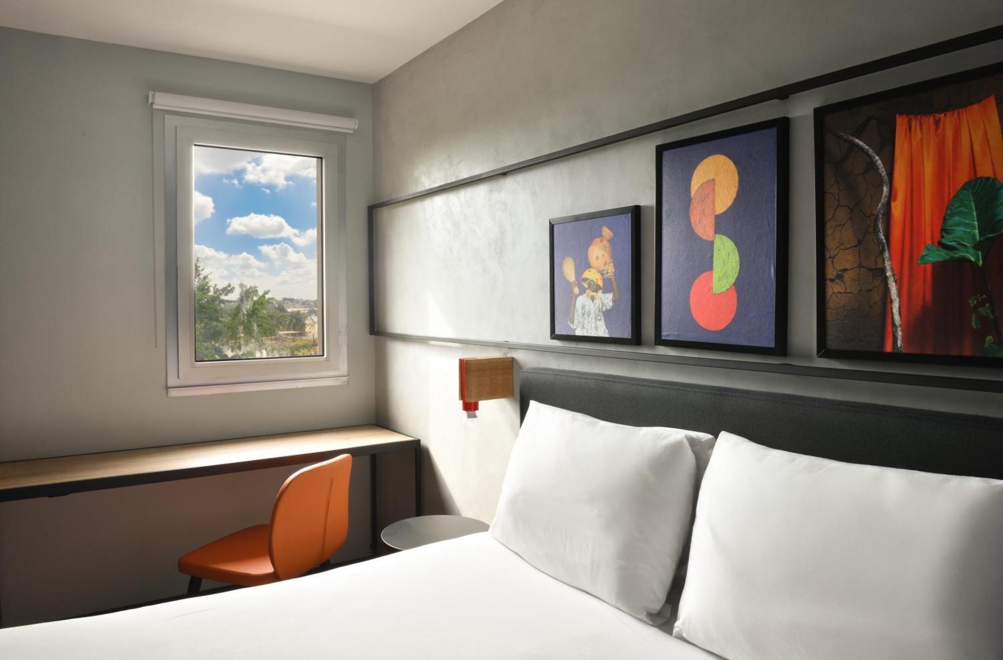 Ibis Styles Abidjan Plateau Hotel Exterior foto