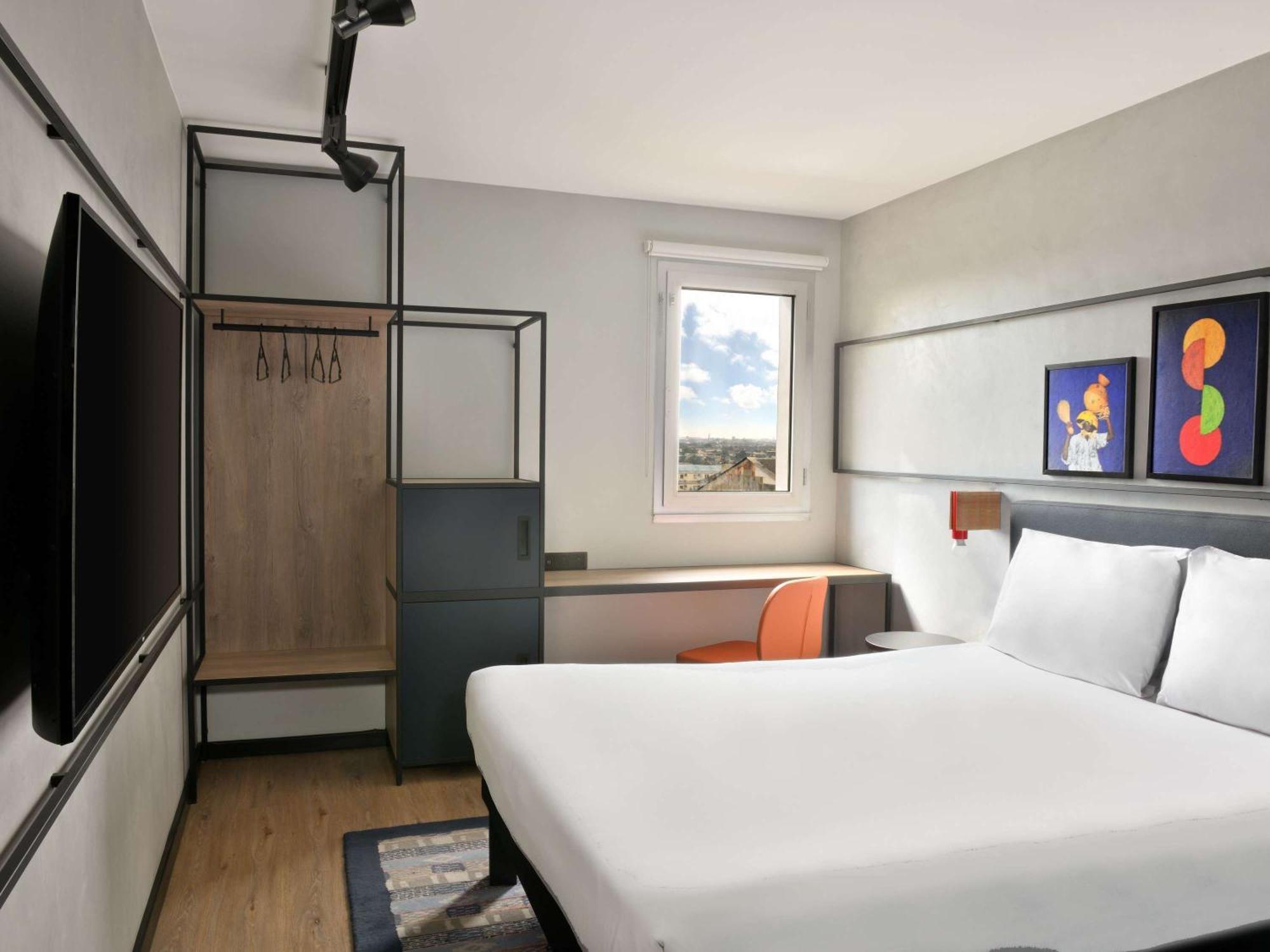 Ibis Styles Abidjan Plateau Hotel Exterior foto