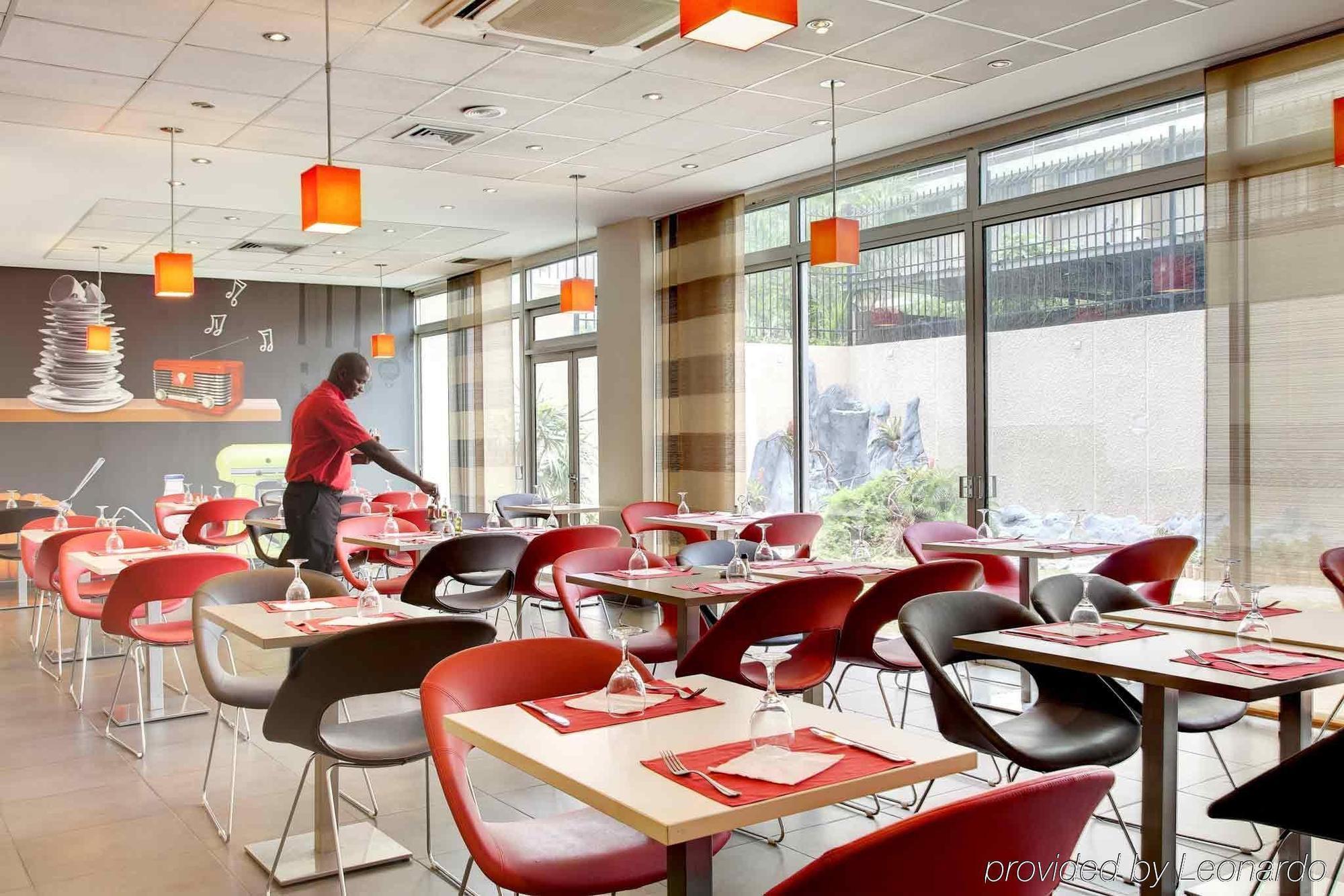 Ibis Styles Abidjan Plateau Hotel Restaurant foto