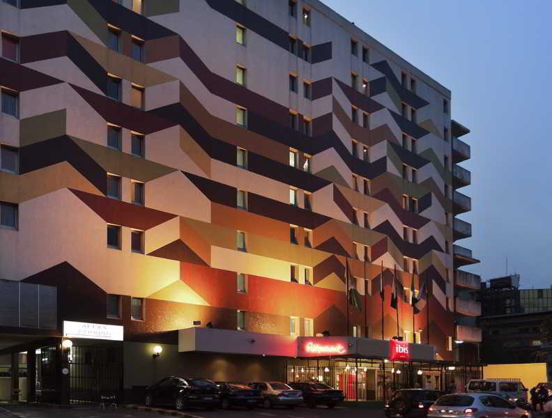 Ibis Styles Abidjan Plateau Hotel Exterior foto