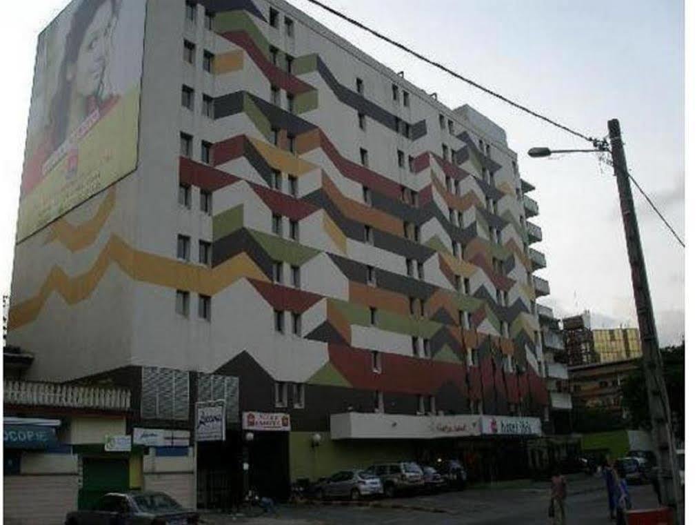 Ibis Styles Abidjan Plateau Hotel Exterior foto